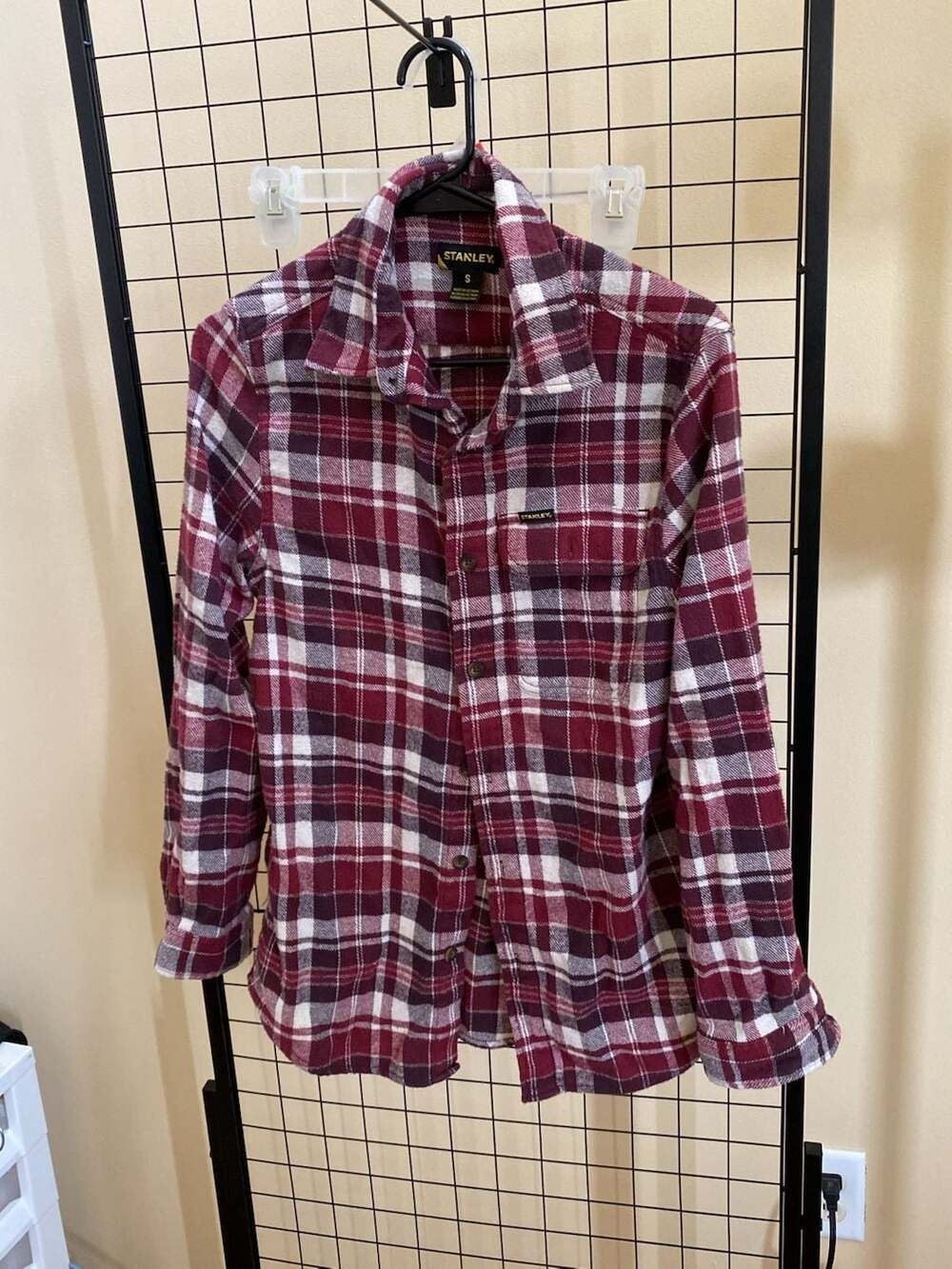 Stanley Plaid Flannel Shirt Size S Burgundy White Long Sleeve